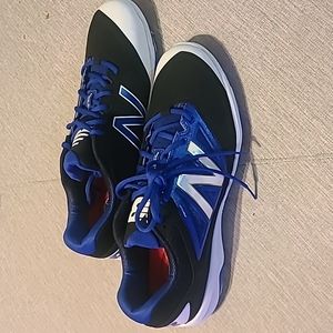 Men's  New Balance L4040 V4 SIZE 15 Baseball Cleats